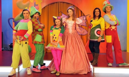 zurli_inlumeapovestilor