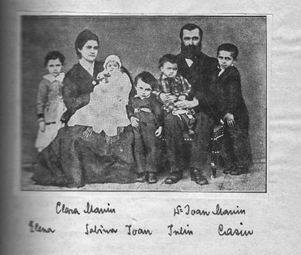 Ioan_Clara_Maniu_si_copiii