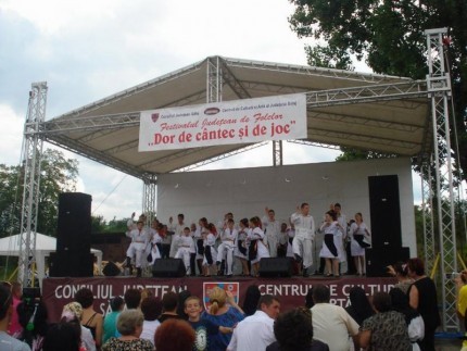 Dor_de_cantec_si_de_joc_banisor_salaj