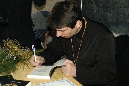 Pr. Cristian Borz lansează „Monografia satului Bădăcin şi a familiei Maniu”, la Bădăcin