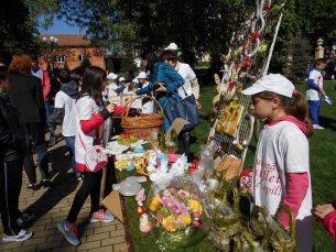Târgul de Paște de la Șimleu – o acțiune caritabilă pentru ajutorarea copiilor bolnavi de cancer