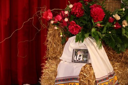 De vorbă cu Daniel Pop, după lansarea primului său album muzical – „Horile m-o dus prin lume” 