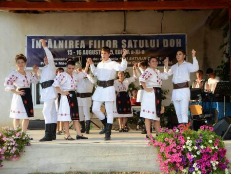fiii_satului_Doh_Salaj
